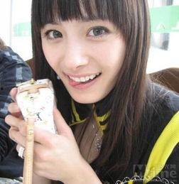 明星烫舌图片大全,趣味与尴尬并存的照片集锦